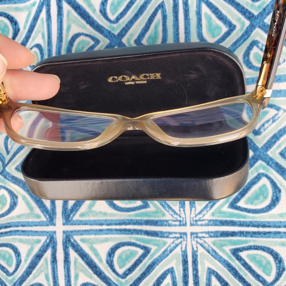Coach Olive Dark Tortoise Gold Sig C Eyeglasses and Case. - Picture 5 of 13